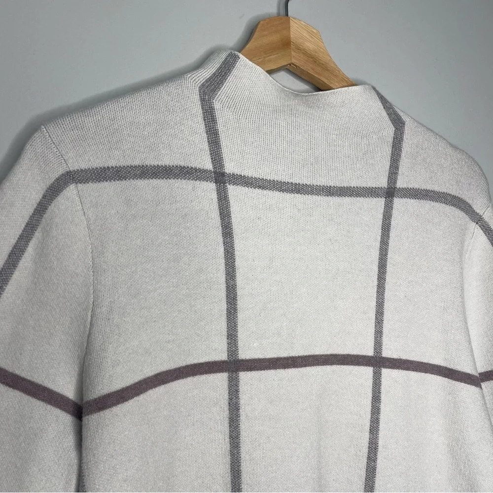 Tahari Cream & Grey Windowpane Mock Neck Sweater (Large) - Picture 4 of 6